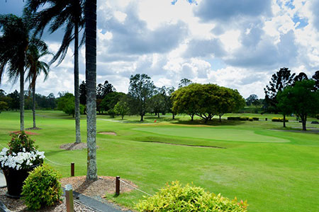 Windaroo Lakes golf course club information